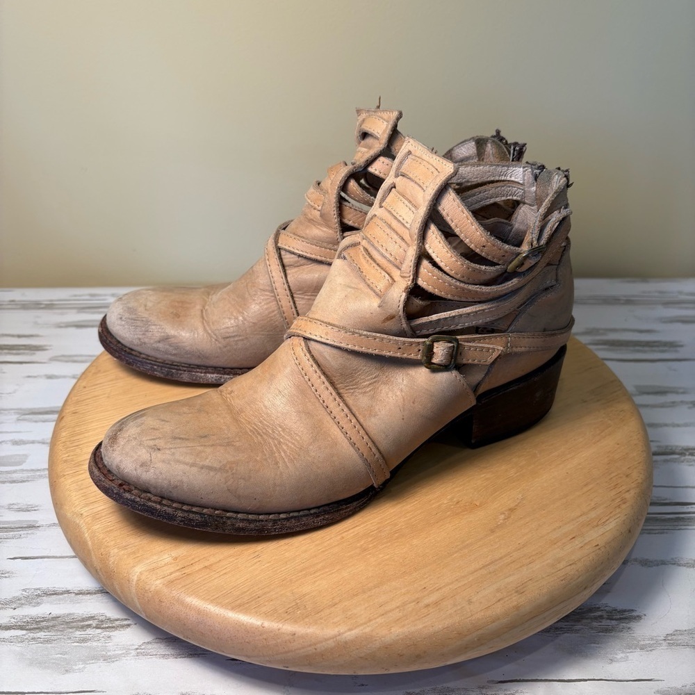Freebird by Steven Women’s Boho 
Festival Tan Leather Boot, Sz 8